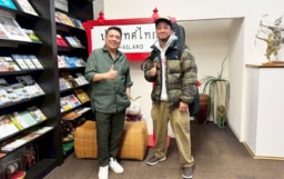 歌手・瑛人さん、タイ国政府観光庁 東京事務所を表敬訪問